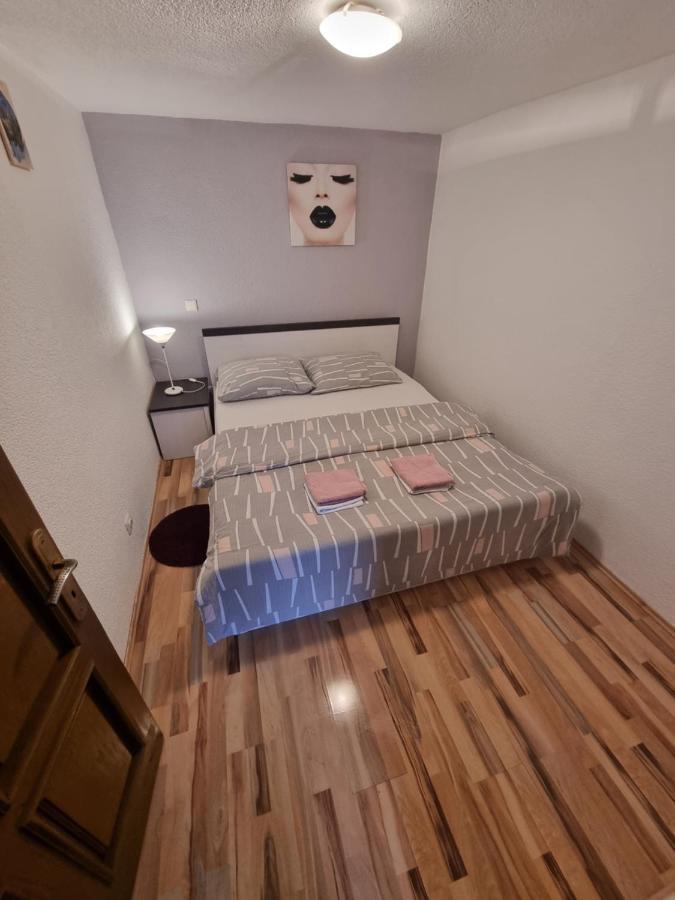 Apartments Luka Rakovica Esterno foto