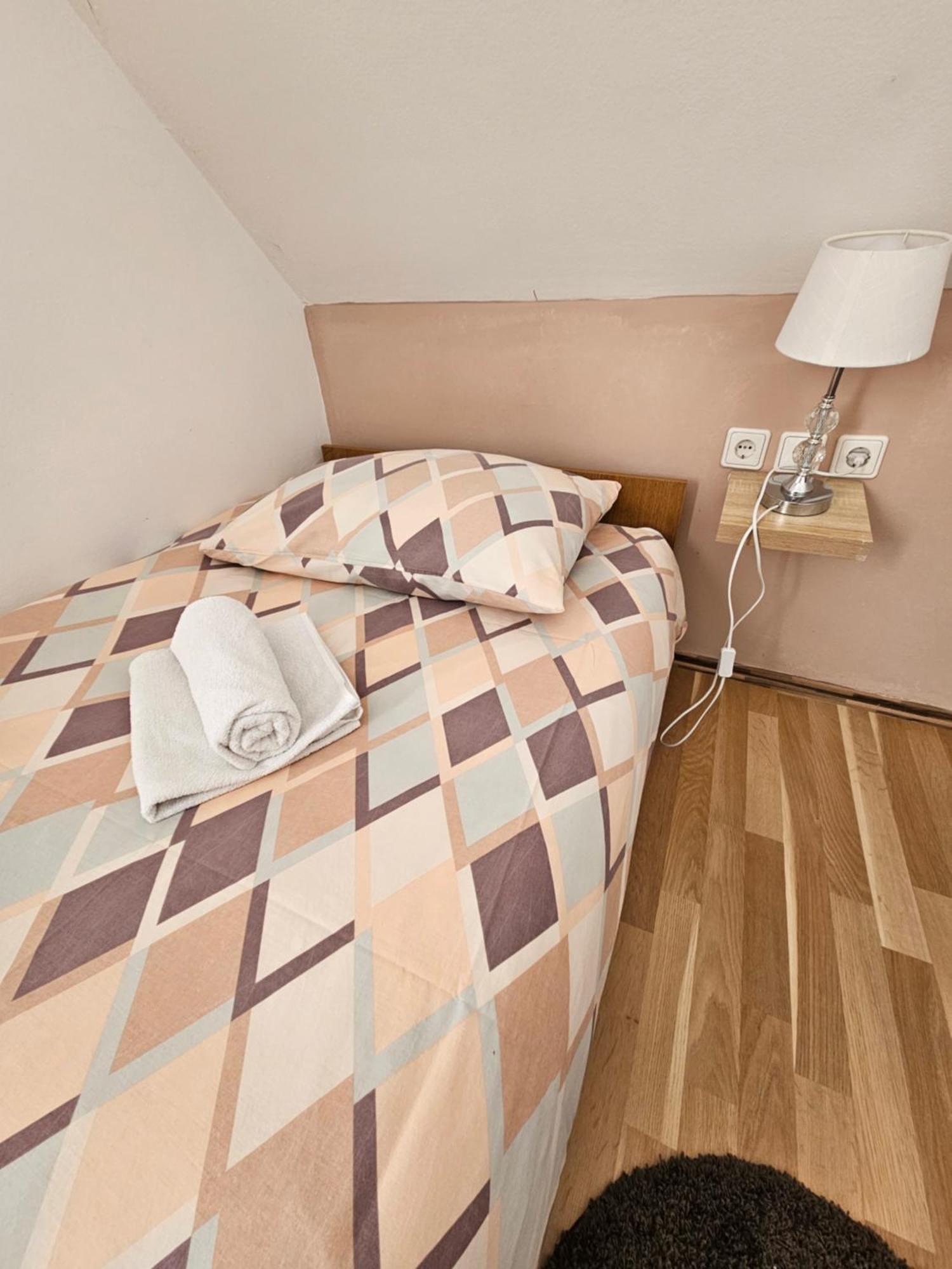 Apartments Luka Rakovica Esterno foto