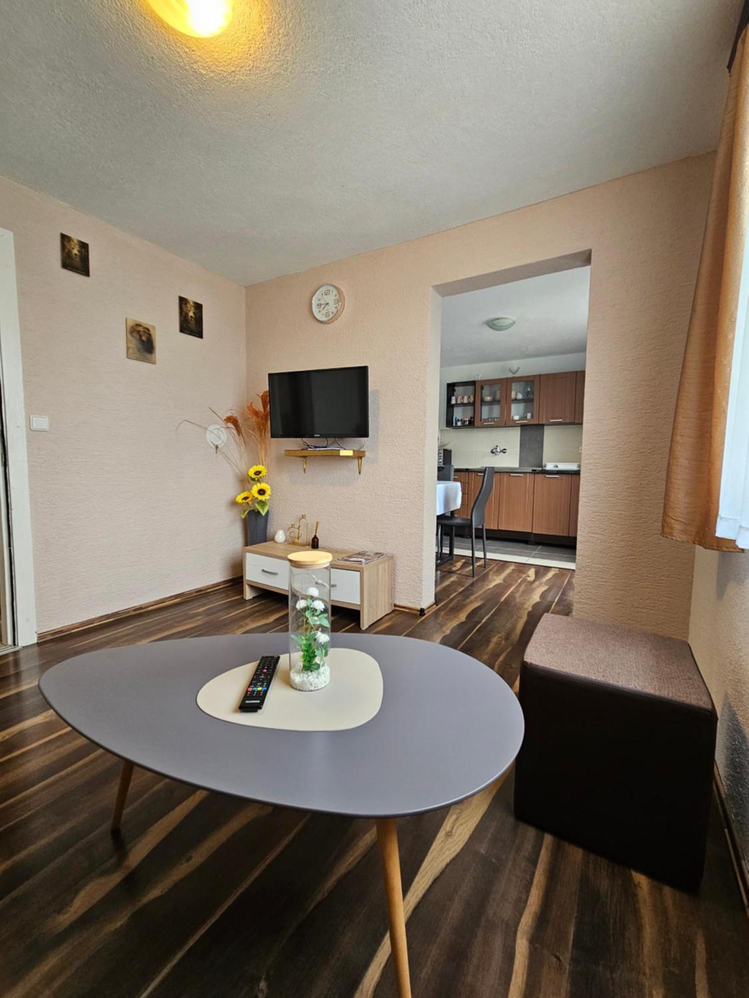 Apartments Luka Rakovica Esterno foto