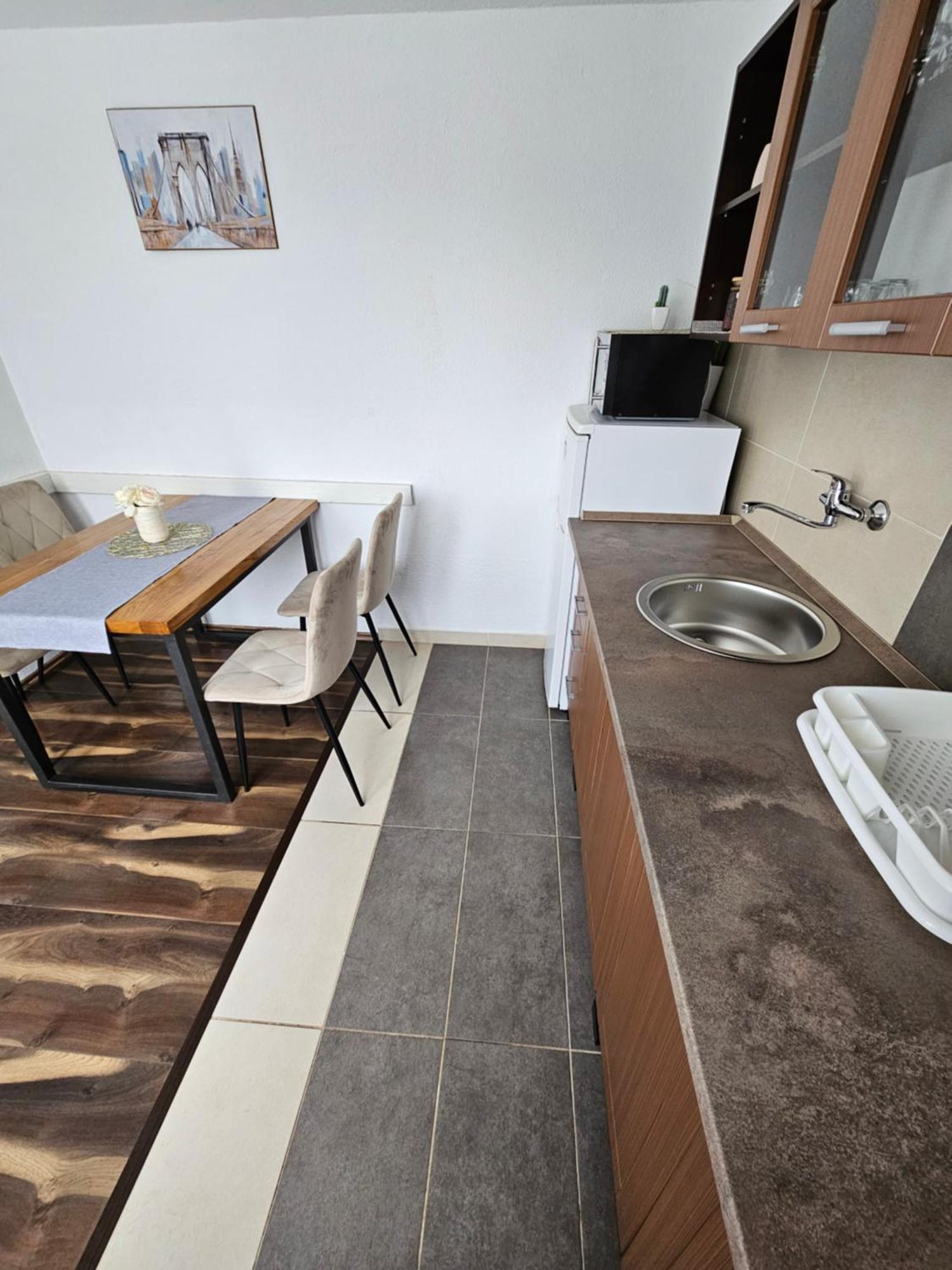 Apartments Luka Rakovica Esterno foto
